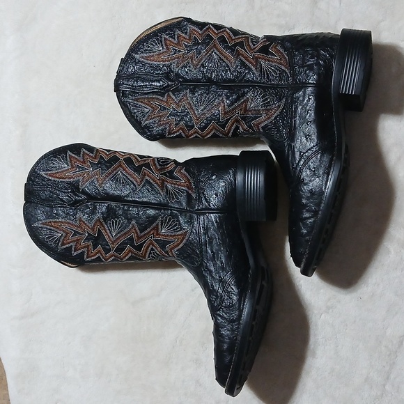 Noble Outfitters Square Toe Cowboy BootsSize 8.5 Mens